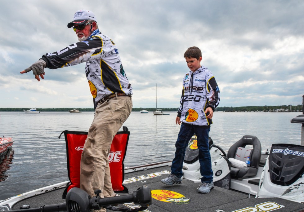 rick-and-river-offload-ricks-bags